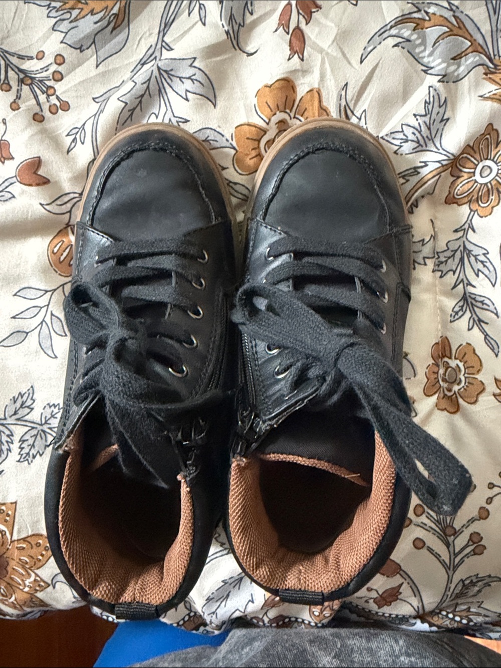 Kids Black High-Top Lace-Up Sneakers/boots